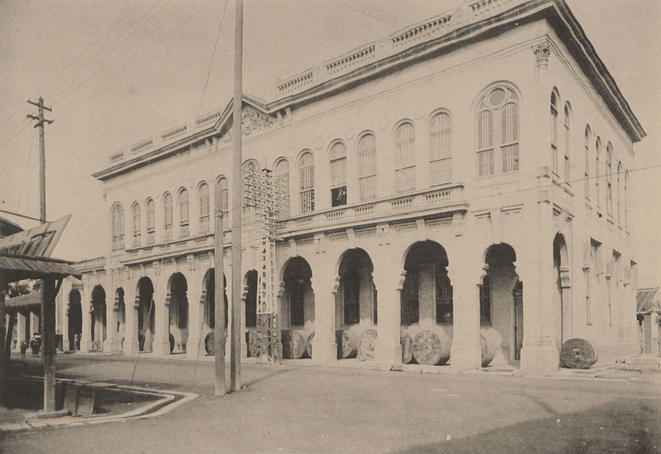 Tokumi Tsuneo 徳見常雄 and Sogawa Katarō 十川嘉太郎, first-generation Taipei Telephone Exchange 台北電話交換局, 1907-9, the first building in Taiwan completely built in reinforced concrete.