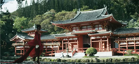The Byodo-in Temple served as a backdrop to the music video for Chris Brown’s 2014 song Autumn Leaves. The setting supports the singer’s “Japanese warrior” costume; the video features the building’s exterior and interior as well as dramatic overhead shots of the lush green valley. The relevance of the temple architecture and the Buddha statue to the song is not obvious.