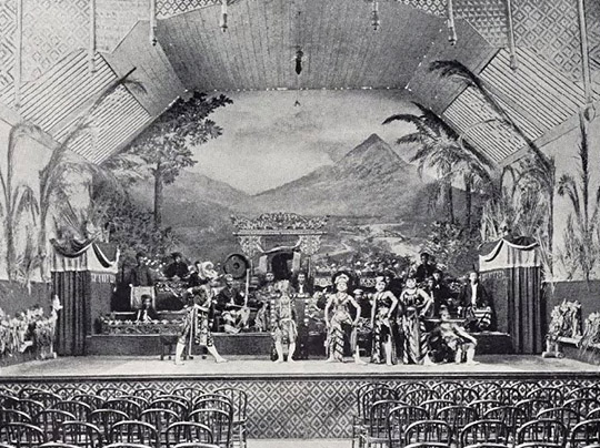 promo-dancers-1893-chicago