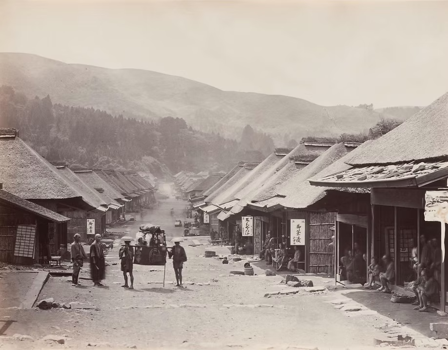 The Town of Hakoni, from Beato's album, c. 1860s. 
Source: Museum of Fine Arts Boston